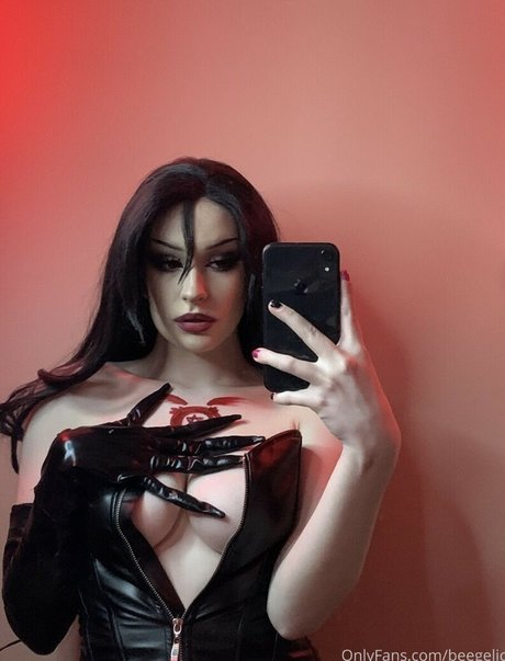 Foto di nudo di fuga di OnlyFans di Vexedvirgo