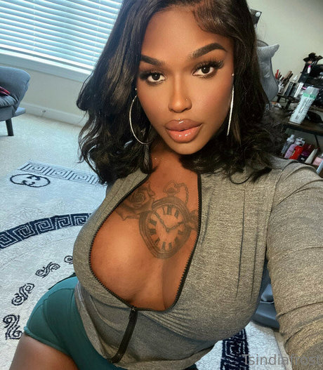 Foto di nudo di fuga di OnlyFans di Tsindiafrost