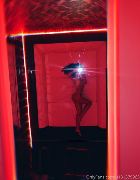 Foto di nudo di fuga di OnlyFans di Nancyyyyy