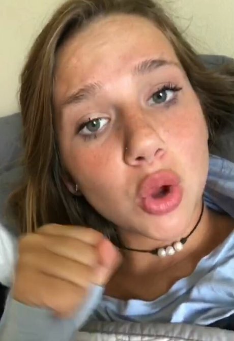 Foto di nudo di fuga di OnlyFans di Sophiejustchillin
