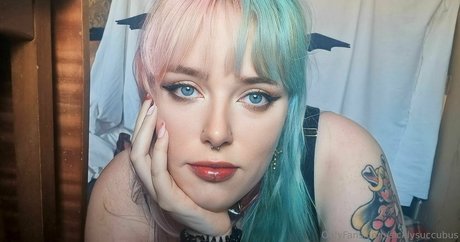 Foto di nudo di fuga di OnlyFans di Sicklysuccubus