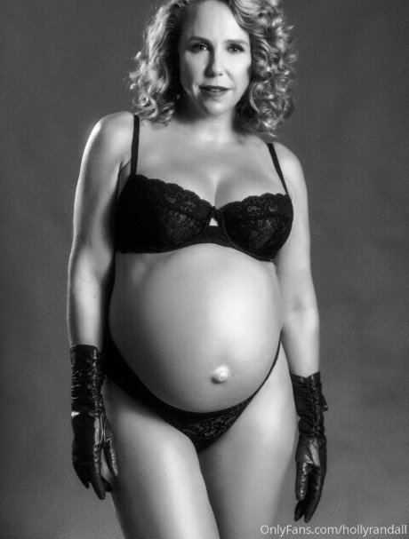 Foto di nudo di fuga di OnlyFans di Pregnant Women