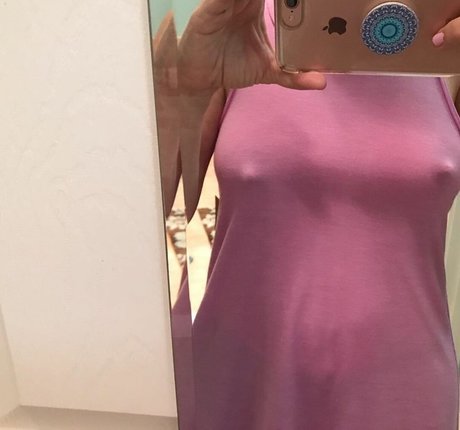 Foto di nudo di fuga di OnlyFans di Nipplynurse