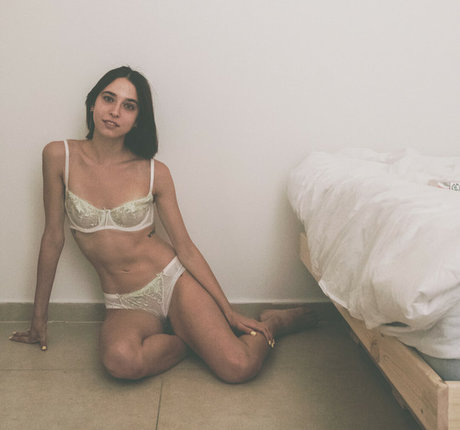 Foto di nudo di fuga di OnlyFans di Inbal Yundler
