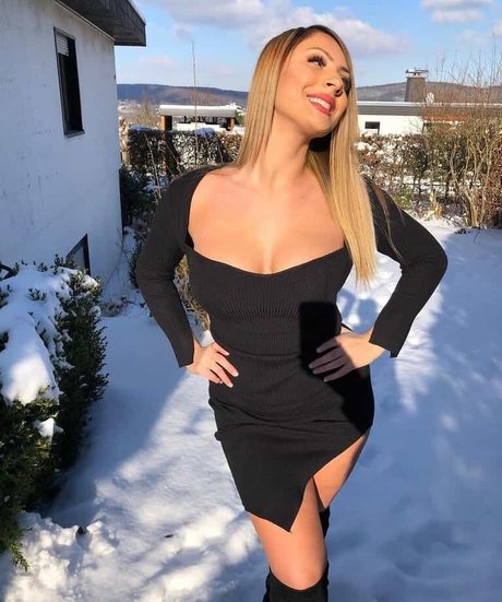 Foto di nudo di fuga di OnlyFans di Vasilka Stoyanova