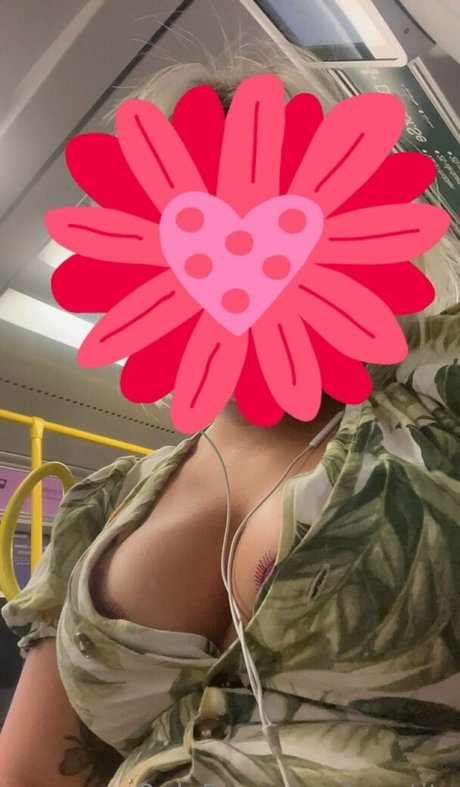 Foto di nudo di fuga di OnlyFans di Swetits