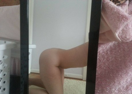 Foto di nudo di fuga di OnlyFans di Hahawhyamidoingthis
