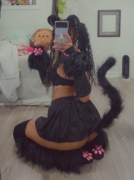 Foto di nudo di fuga di OnlyFans di Juliet Cascaii