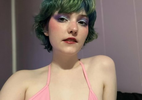 Foto di nudo di fuga di OnlyFans di Lilbbg0