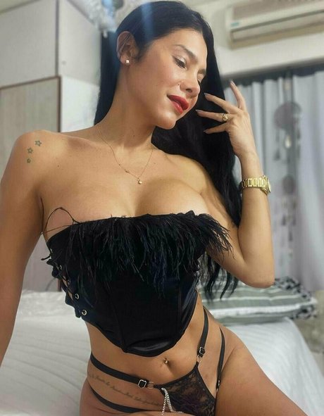 Foto di nudo di fuga di OnlyFans di Yoursofiats