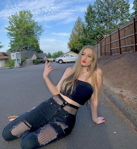 Cassandra Summer