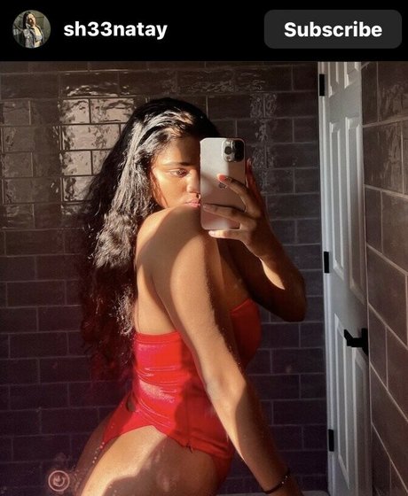 Foto di nudo di fuga di OnlyFans di Mzkora