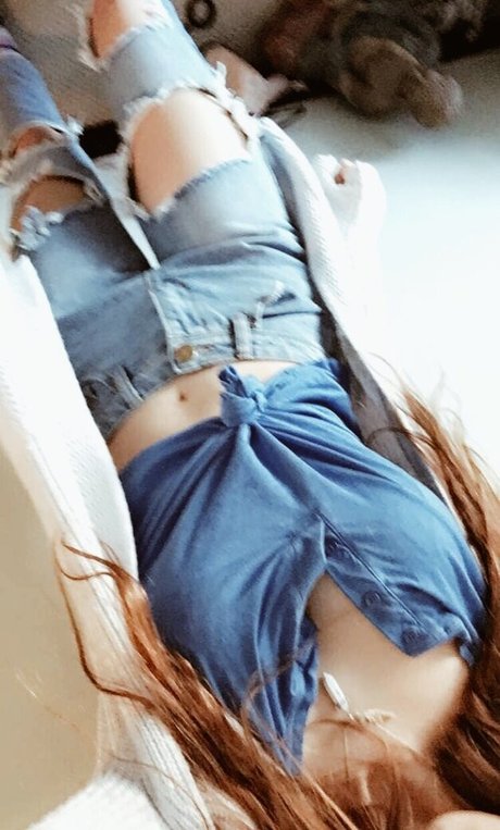 Foto di nudo di fuga di OnlyFans di Elena Lukin