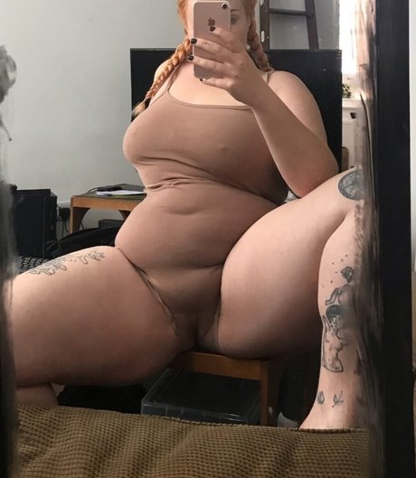 Foto di nudo di fuga di OnlyFans di May Moon