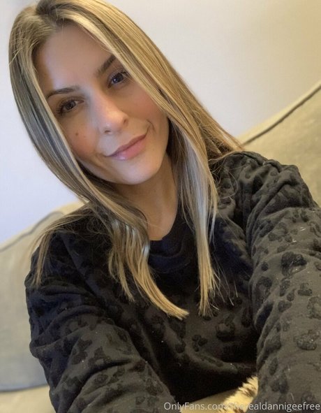 Foto di nudo di fuga di OnlyFans di Missdannigibson
