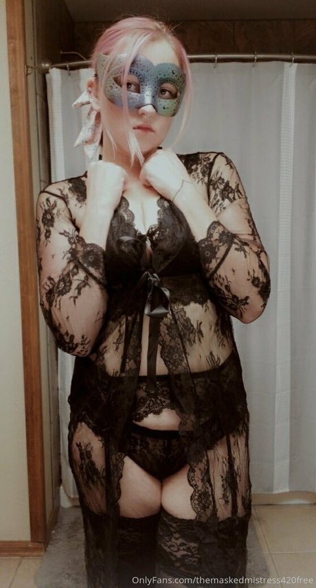Themaskedmistress420free