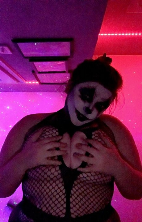 Foto di nudo di fuga di OnlyFans di Pupgirlveronika
