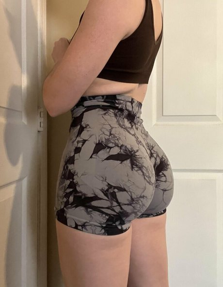 Foto di nudo di fuga di OnlyFans di Kittenloveshugs