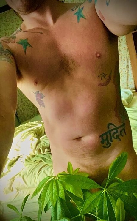 Foto di nudo di fuga di OnlyFans di Fillingdesire