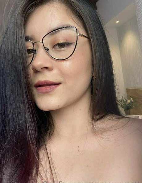 Foto di nudo di fuga di OnlyFans di Grantemma