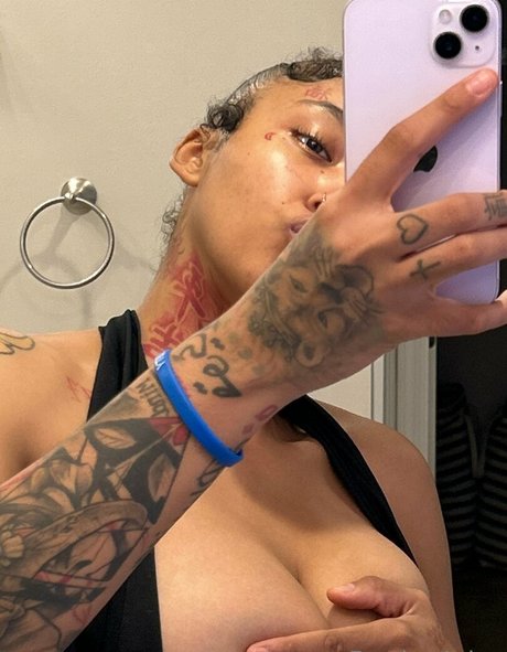 Foto di nudo di fuga di OnlyFans di Foreignasian
