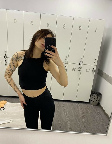 Foto di nudo di fuga di OnlyFans di Elis222