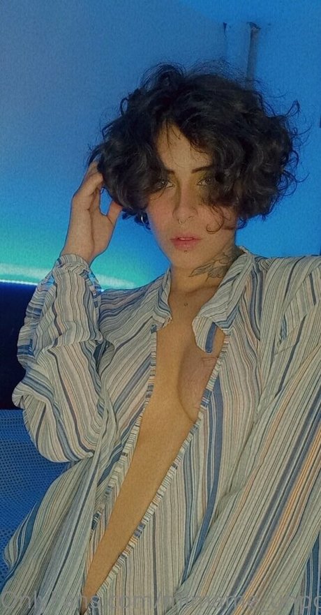 Thequeenwithcurls