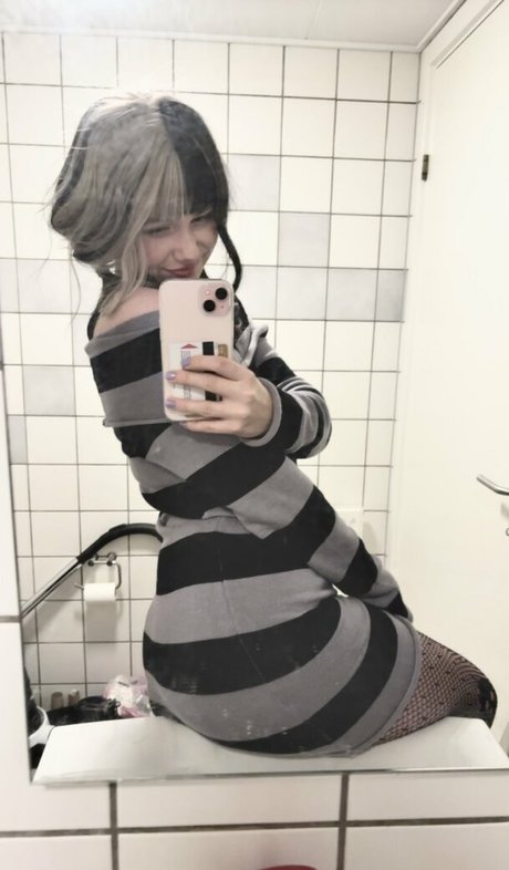 Foto di nudo di fuga di OnlyFans di Pinkballzs