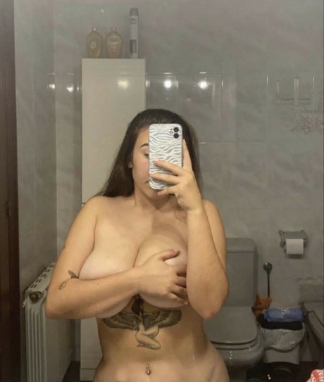 Foto di nudo di fuga di OnlyFans di Noemi123130