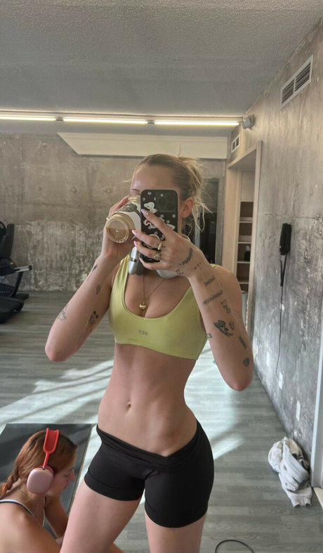 Foto di nudo di fuga di OnlyFans di Lindsay Vrckovnik Linmick
