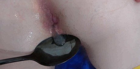 Foto di nudo di fuga di OnlyFans di Ariel Darling