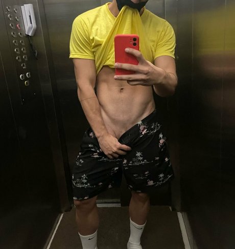 Foto di nudo di fuga di OnlyFans di Dieghodolttih