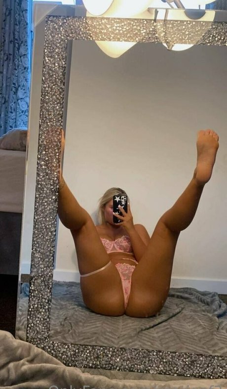 Foto di nudo di fuga di OnlyFans di Mariaof3