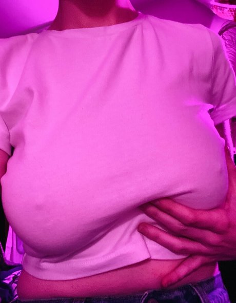 Foto di nudo di fuga di OnlyFans di Lemongrassgirl