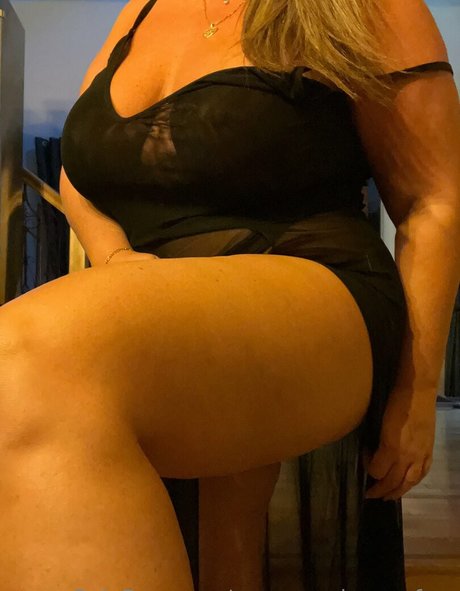 Foto di nudo di fuga di OnlyFans di Usexymariecarofree