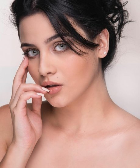 Foto di nudo di fuga di OnlyFans di Paola Migliorini