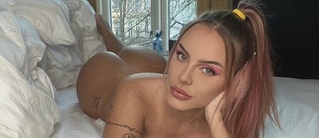 Foto di nudo di fuga di OnlyFans di Siv Nerdal