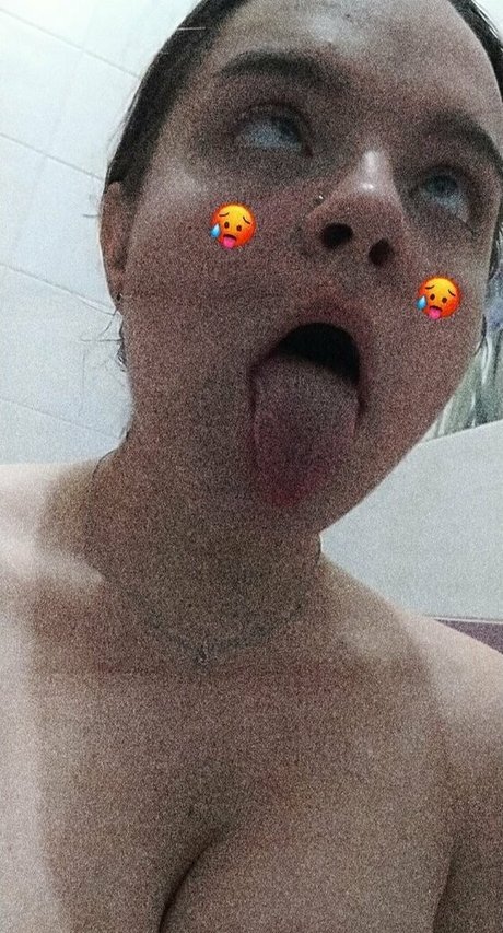 Foto di nudo di fuga di OnlyFans di Nevergonnalie