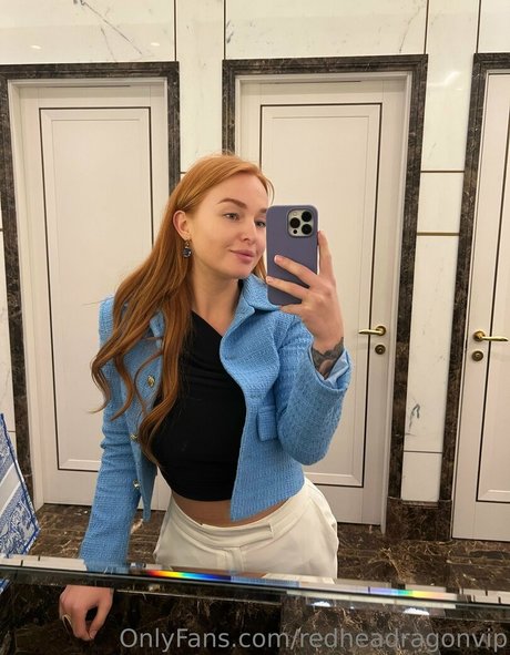 Foto di nudo di fuga di OnlyFans di Redheadragonvip
