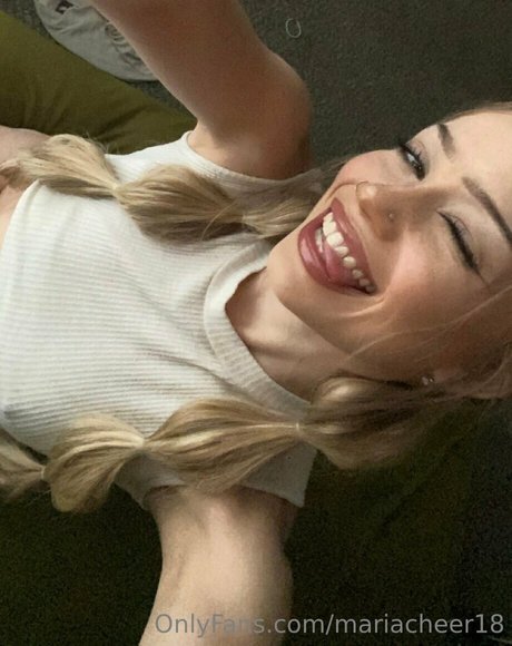 Foto di nudo di fuga di OnlyFans di Mariacheer18