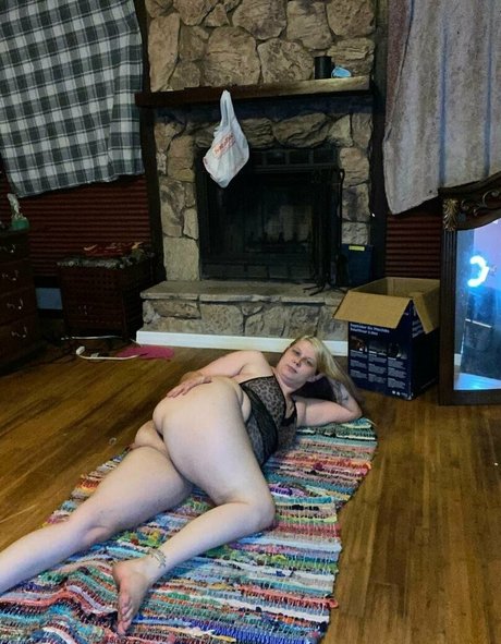 Foto di nudo di fuga di OnlyFans di Xxxdumptruckkagexxx