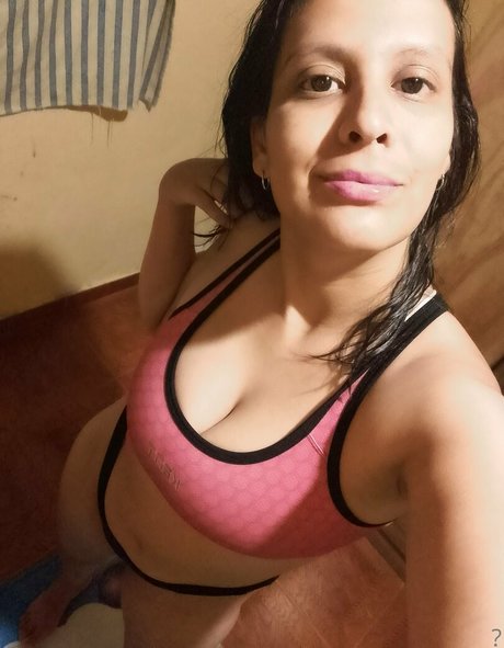 Foto di nudo di fuga di OnlyFans di Ladama22