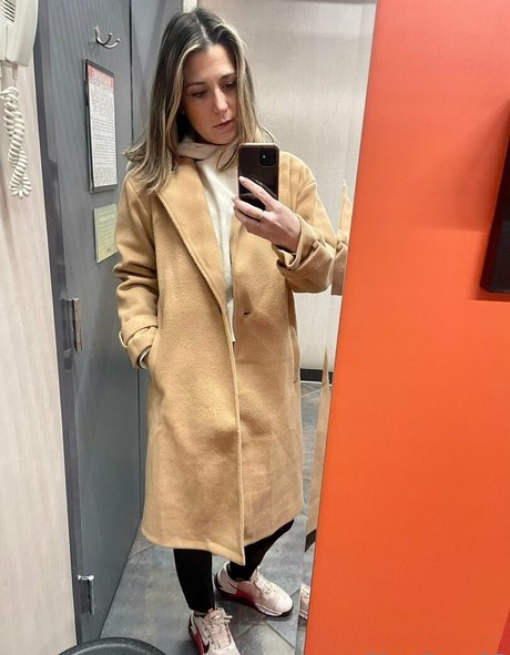 Foto di nudo di fuga di OnlyFans di Cleverbelle5