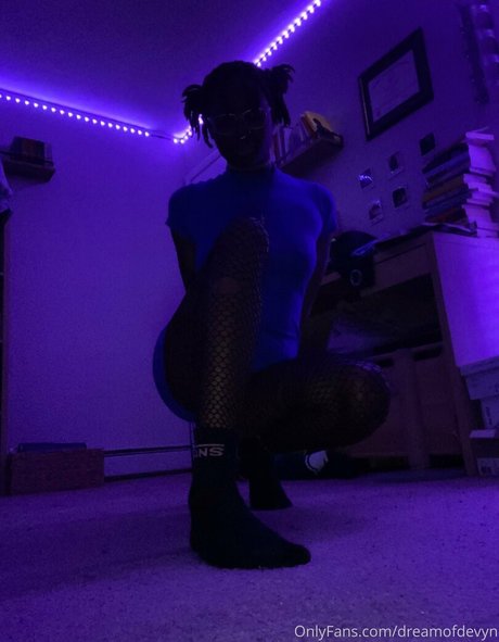 Foto di nudo di fuga di OnlyFans di Dreamofdevyn