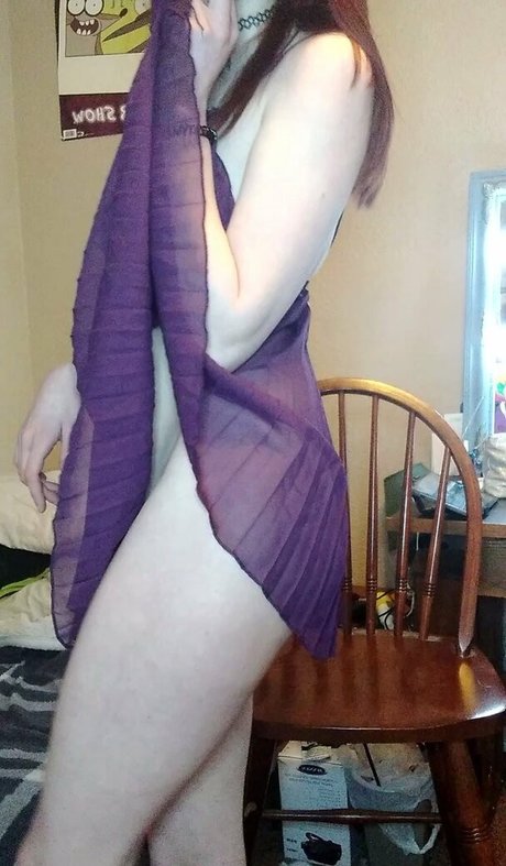 Foto di nudo di fuga di OnlyFans di Benzbabe