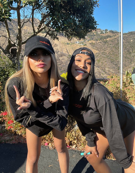 Thatonegirlmikeyvlogs