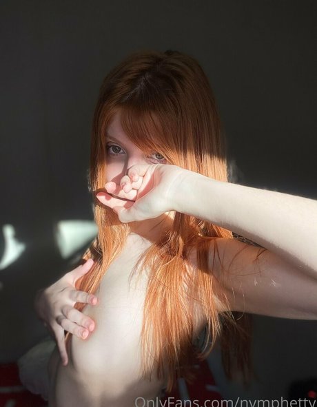 Foto di nudo di fuga di OnlyFans di Nymphetty