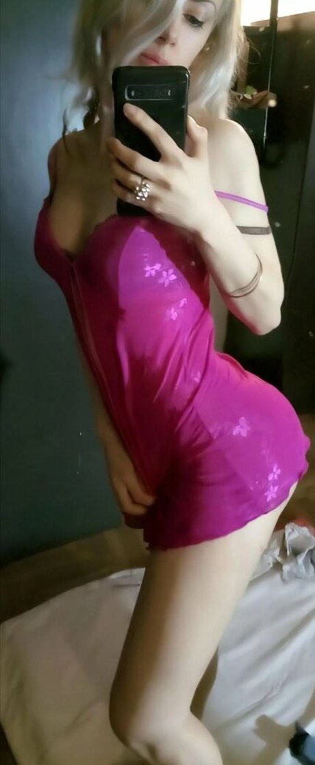 Foto di nudo di fuga di OnlyFans di Kitana98