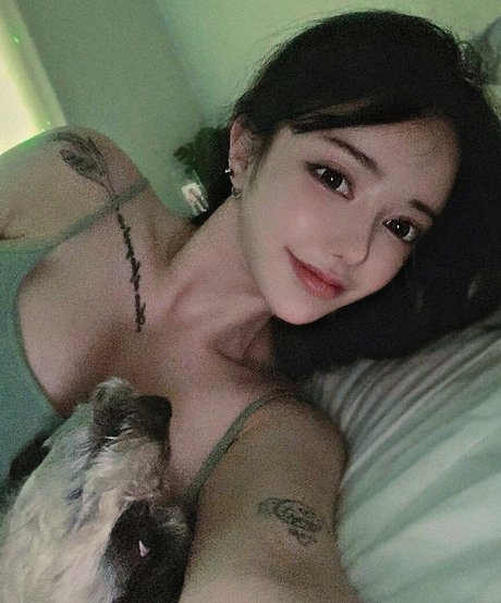 Foto di nudo di fuga di OnlyFans di Ahyo1207