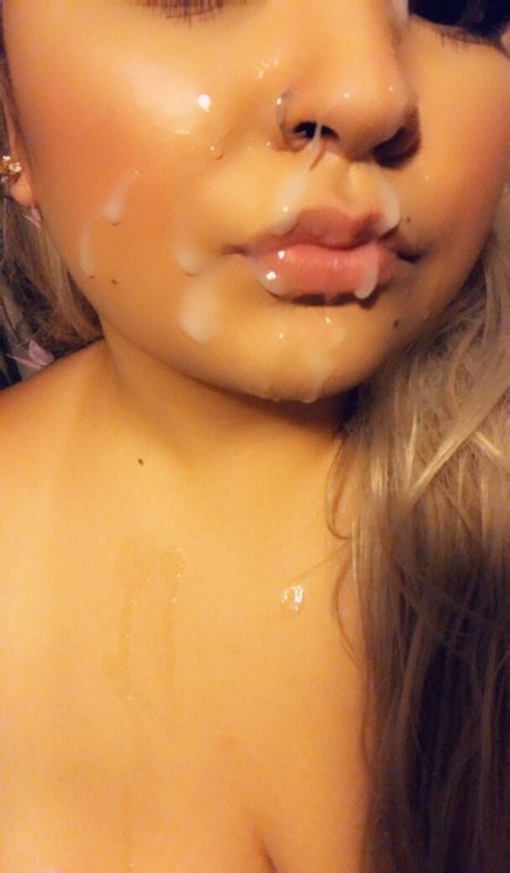 Foto di nudo di fuga di OnlyFans di Asianbabe10